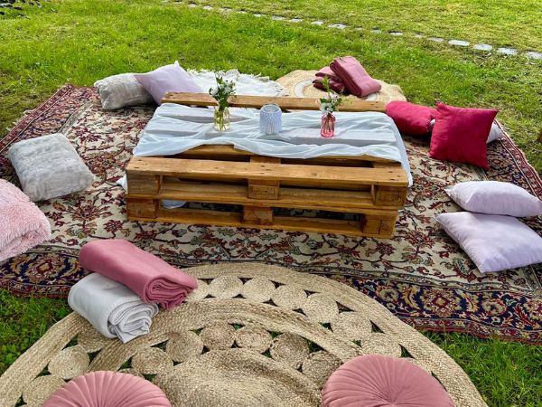 Taburetky, podsedáky, palety | PartyHomeDecor.cz